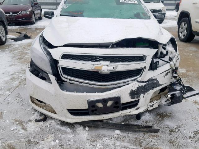 1G11B5SA0DF173210 - 2013 CHEVROLET MALIBU LS WHITE photo 9