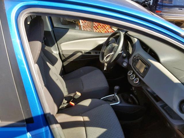 VNKKTUD31HA076674 - 2017 TOYOTA YARIS L 蓝色 照片 5