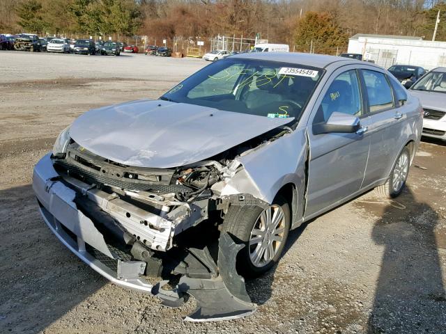 1FAHP3HN0BW192820 - 2011 FORD FOCUS SEL SILVER photo 2