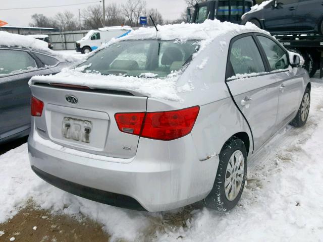 KNAFU4A27A5853809 - 2010 KIA FORTE EX SILVER photo 4