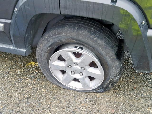 1J8HG58296C120171 - 2006 JEEP COMMANDER GRAY photo 9