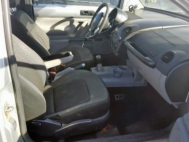 3VWCP21C41M451568 - 2001 VOLKSWAGEN NEW BEETLE Silber Foto 5