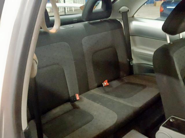 3VWCP21C41M451568 - 2001 VOLKSWAGEN NEW BEETLE Silber Foto 6