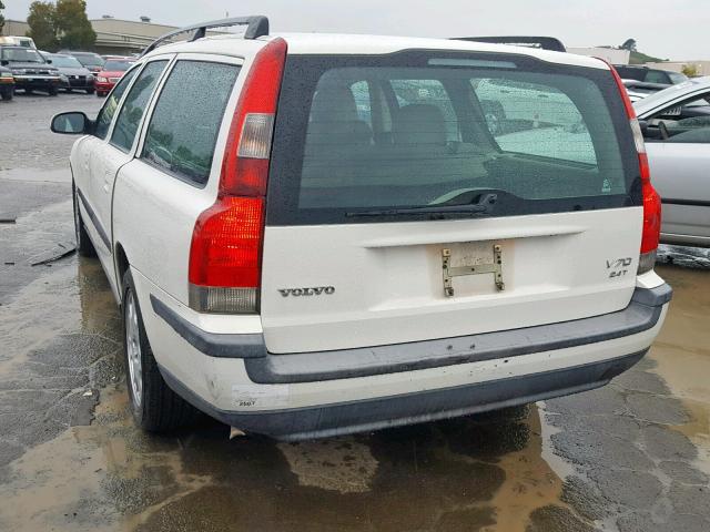 YV1SW58D721189572 - 2002 VOLVO V70 2.4T WHITE photo 3