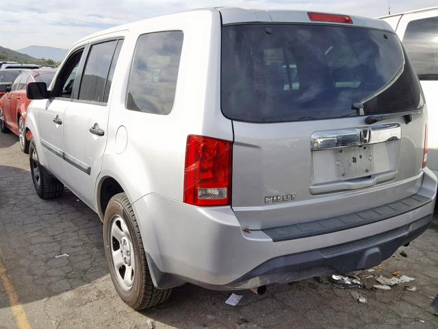 5FNYF3H28EB026475 - 2014 HONDA PILOT LX SILVER photo 3