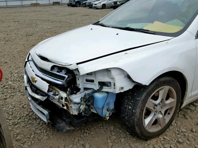 1G1ZB5EB7AF265286 - 2010 CHEVROLET MALIBU LS Ақ фото 9