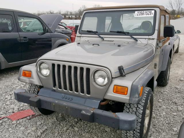 1J4FA29PX2P721689 - 2002 JEEP WRANGLER / GRAY photo 2