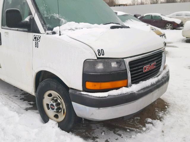 1GJHG39K991155876 - 2009 GMC SAVANA G35 WHITE photo 9