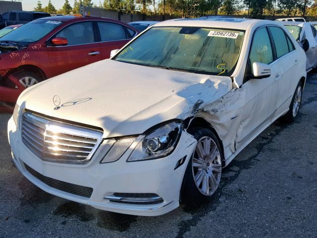 WDDHF5KB9CA652097 - 2012 MERCEDES-BENZ E 350 WHITE photo 2