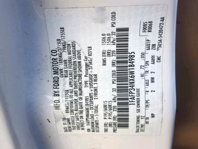 1FAFP34NX6W184985 - 2006 FORD FOCUS ZX4 WHITE photo 10