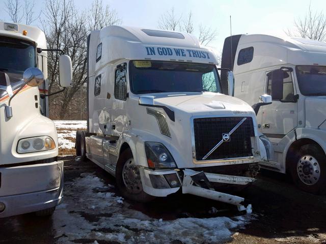 4V4NC9EJ3FN914696 - 2015 VOLVO VN VNL WHITE photo 1