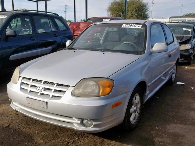 KMHCG35C53U275093 - 2003 HYUNDAI ACCENT GL SILVER photo 2