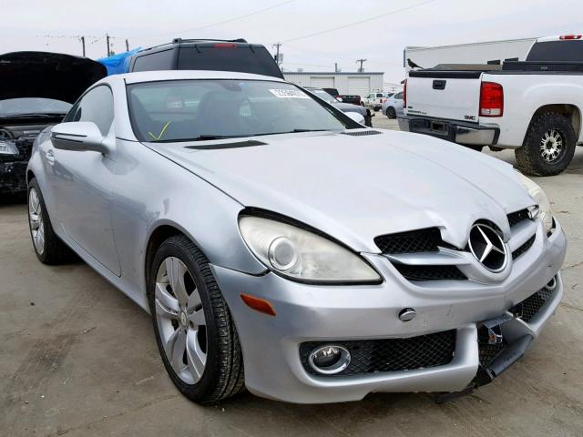 WDBWK58F79F191595 - 2009 MERCEDES-BENZ SLK 350 SILVER photo 1