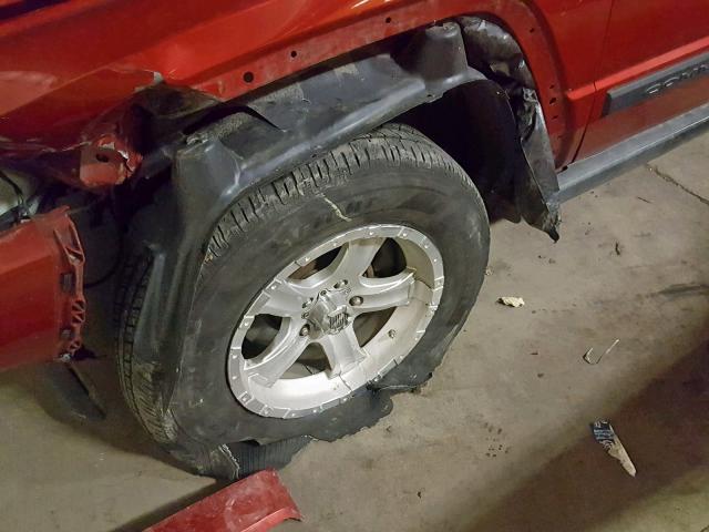 1J8HG48K46C330560 - 2006 JEEP COMMANDER RED photo 10