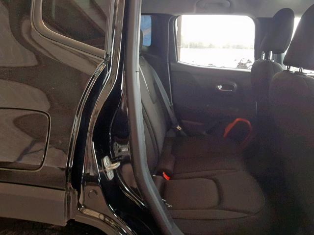 ZACCJBAB6JPH68468 - 2018 JEEP RENEGADE S შავი ფოტო 6