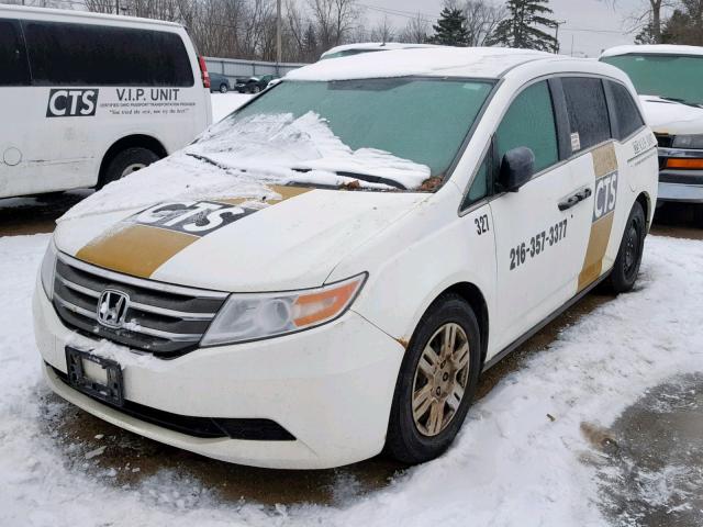 5FNRL5H22DB090146 - 2013 HONDA ODYSSEY LX თეთრი ფოტო 2