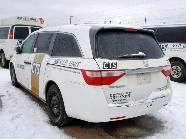 5FNRL5H22DB090146 - 2013 HONDA ODYSSEY LX თეთრი ფოტო 3