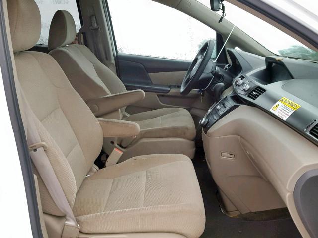 5FNRL5H22DB090146 - 2013 HONDA ODYSSEY LX თეთრი ფოტო 5