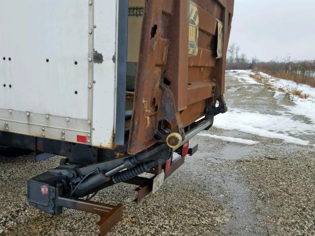 2NPLHN7X89M777671 - 2009 PETERBILT 335 RED photo 9