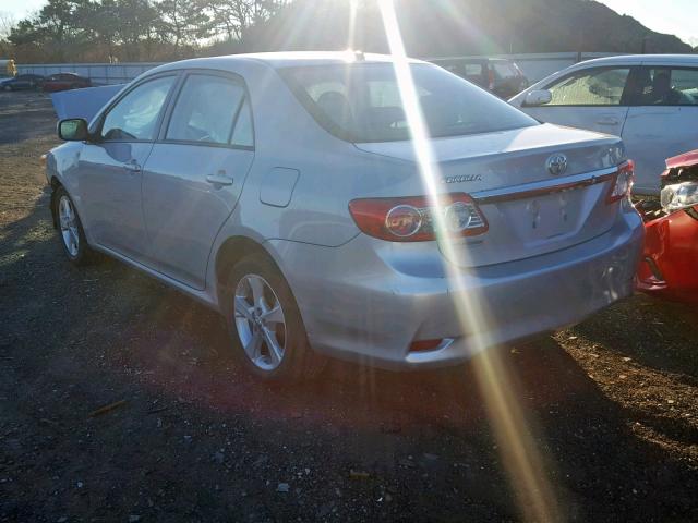 2T1BU4EE6BC618831 - 2011 TOYOTA COROLLA BA SILVER photo 3