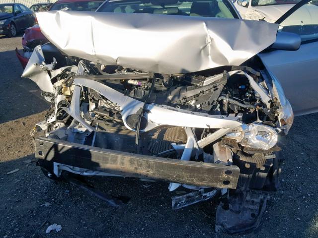 2T1BU4EE6BC618831 - 2011 TOYOTA COROLLA BA SILVER photo 7