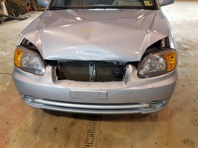 KMHCG45C95U627844 - 2005 HYUNDAI ACCENT GL SILVER photo 9