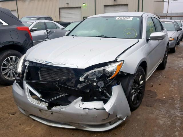 1C3CCBABXCN204557 - 2012 CHRYSLER 200 LX SILVER photo 2