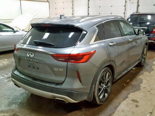 3PCAJ5M36KF107884 - 2019 INFINITI QX50 ESSEN GRAY photo 4