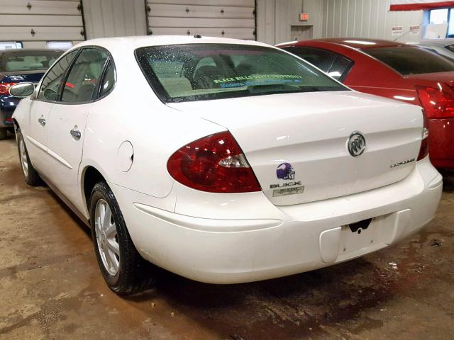 2G4WC532X51341893 - 2005 BUICK LACROSSE C WHITE photo 3