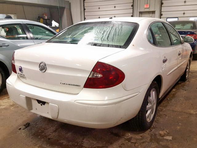 2G4WC532X51341893 - 2005 BUICK LACROSSE C WHITE photo 4