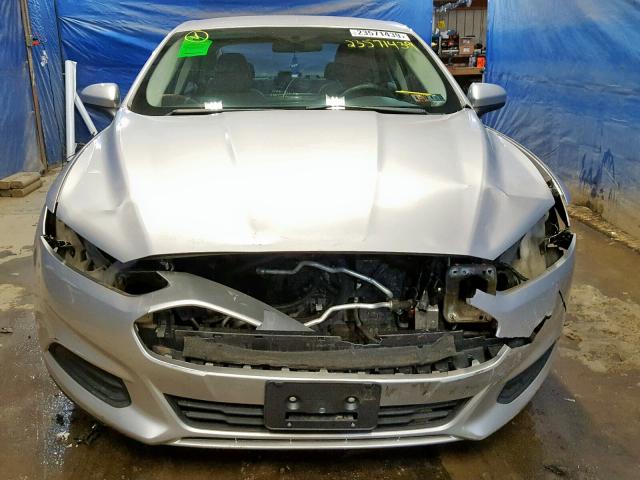 3FA6P0G72DR244060 - 2013 FORD FUSION S SILVER photo 9