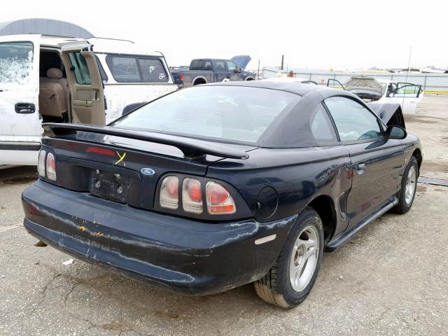 1FALP4049TF202975 - 1996 FORD MUSTANG BLACK photo 4