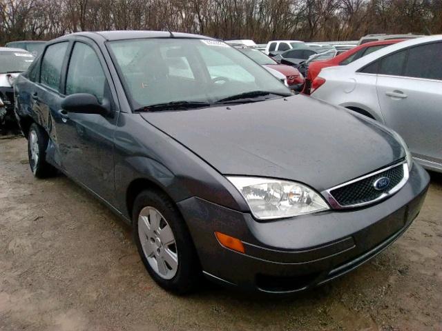 1FAHP34N26W137149 - 2006 FORD FOCUS ZX4 GRAY photo 1