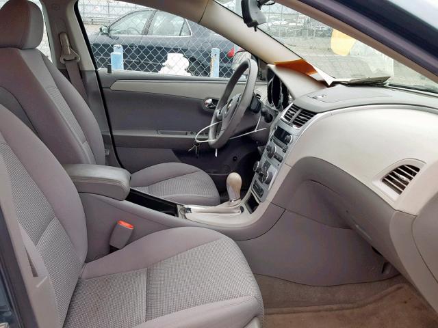 1G1ZH57B39F246998 - 2009 CHEVROLET MALIBU 1LT GREEN photo 5