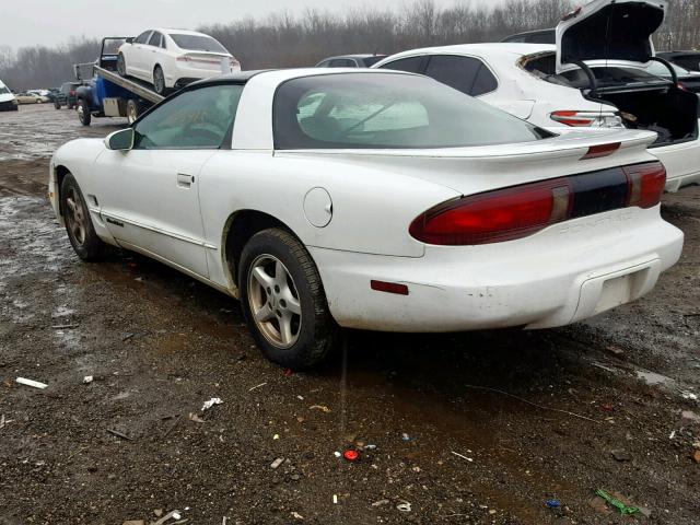 2G2FS22KXX2211301 - 1999 PONTIAC FIREBIRD WHITE photo 3