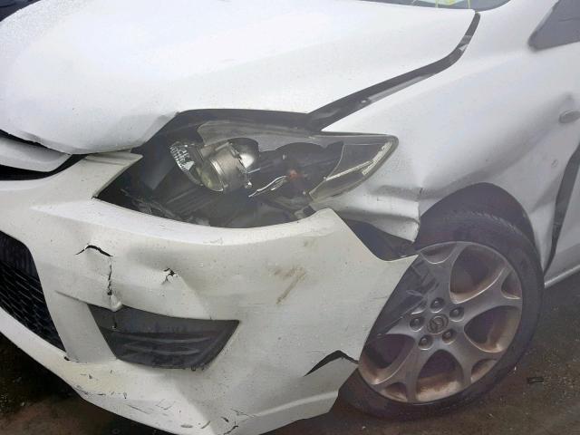 JM1CR293690344246 - 2009 MAZDA 5 WHITE photo 9