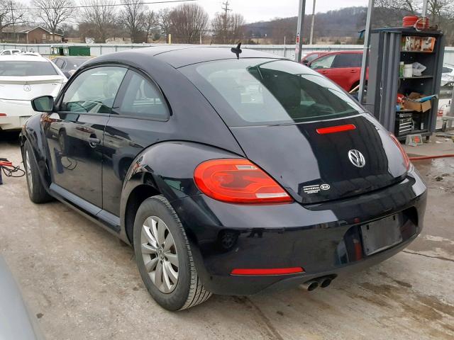 3VWFP7AT4DM692240 - 2013 VOLKSWAGEN BEETLE BLACK photo 3