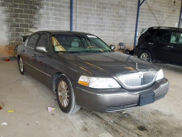 1LNHM82WX3Y687867 - 2003 LINCOLN TOWN CAR S TAN photo 1