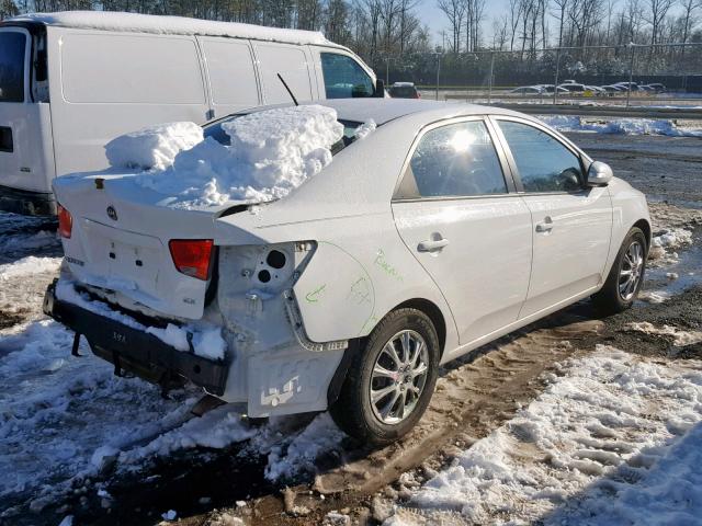 KNAFU4A20A5850718 - 2010 KIA FORTE EX WHITE photo 4