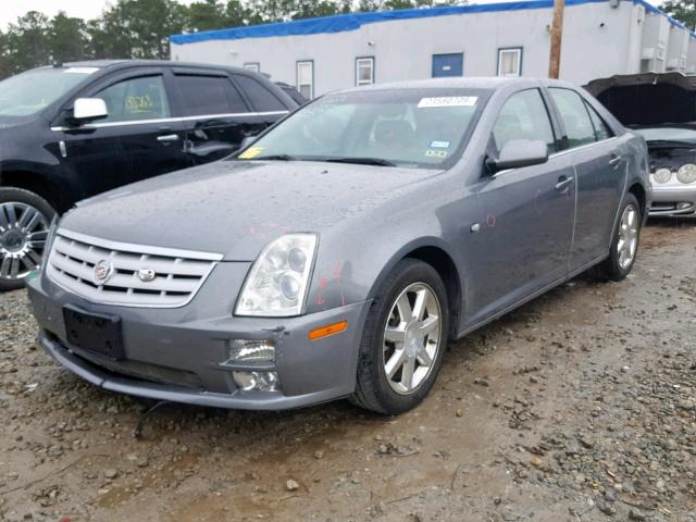 1G6DW677750122791 - 2005 CADILLAC STS GRAY photo 2