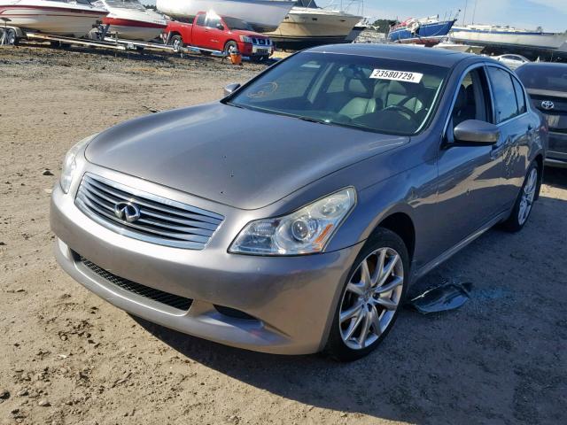 JNKCV61F19M357597 - 2009 INFINITI G37 GOLD photo 2