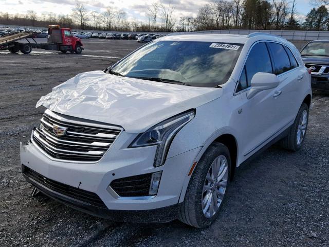 1GYKNDRS7HZ283942 - 2017 CADILLAC XT5 LUXURY WHITE photo 2