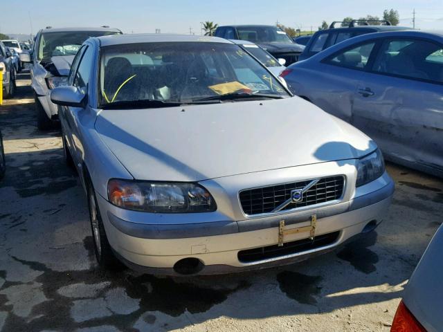 YV1RS61R122127133 - 2002 VOLVO S60 SILVER photo 1