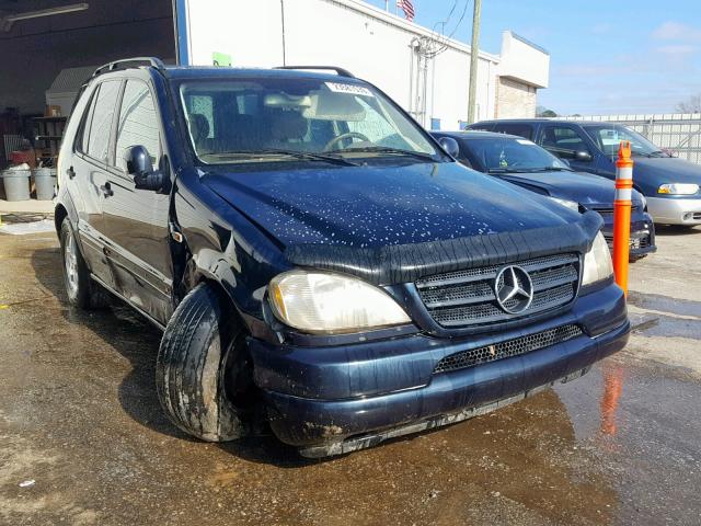 4JGAB54E91A248773 - 2001 MERCEDES-BENZ ML 320 BLUE photo 1