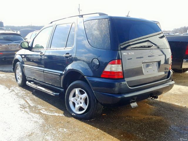 4JGAB54E91A248773 - 2001 MERCEDES-BENZ ML 320 BLUE photo 3