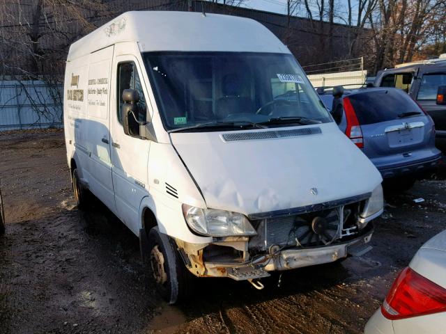 WD0PD444865935745 - 2006 DODGE SPRINTER 3 WHITE photo 1