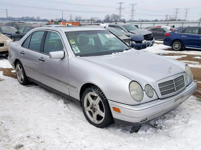 WDBJF55F0VJ033027 - 1997 MERCEDES-BENZ E 320 SILVER photo 1