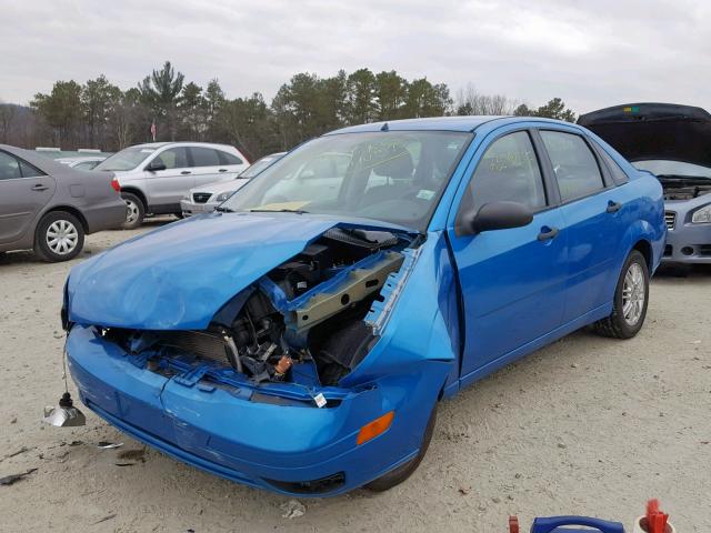 1FAHP34N57W245878 - 2007 FORD FOCUS ZX4 BLUE photo 2