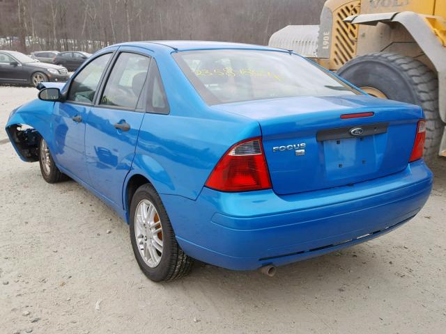 1FAHP34N57W245878 - 2007 FORD FOCUS ZX4 BLUE photo 3