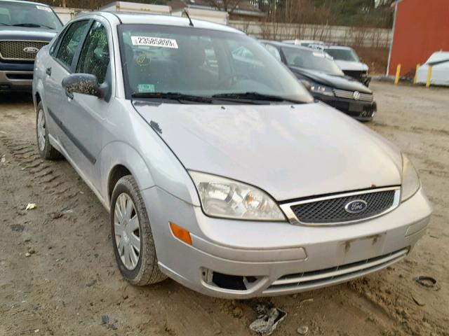 1FAFP34N35W128983 - 2005 FORD FOCUS ZX4 SILVER photo 1